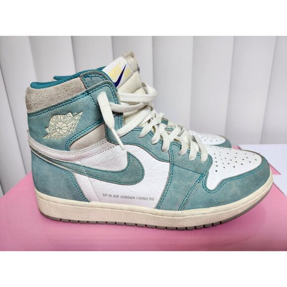 Size 10- Jordan 1 Retro OG High Turbo‎ Green 555088-311